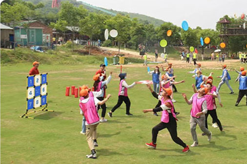 展梦想的同党，谱青春的华章，铸优异的团队...